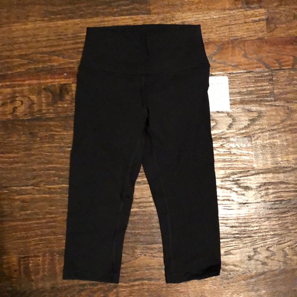 Lulu lemon wunder under HR 1/2 tight